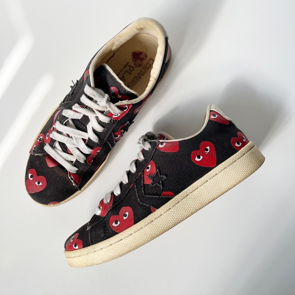 Converse x Play Comme Des Garcons CDG Pro Low Top Sneakers 7.5 Women Red Hearts
